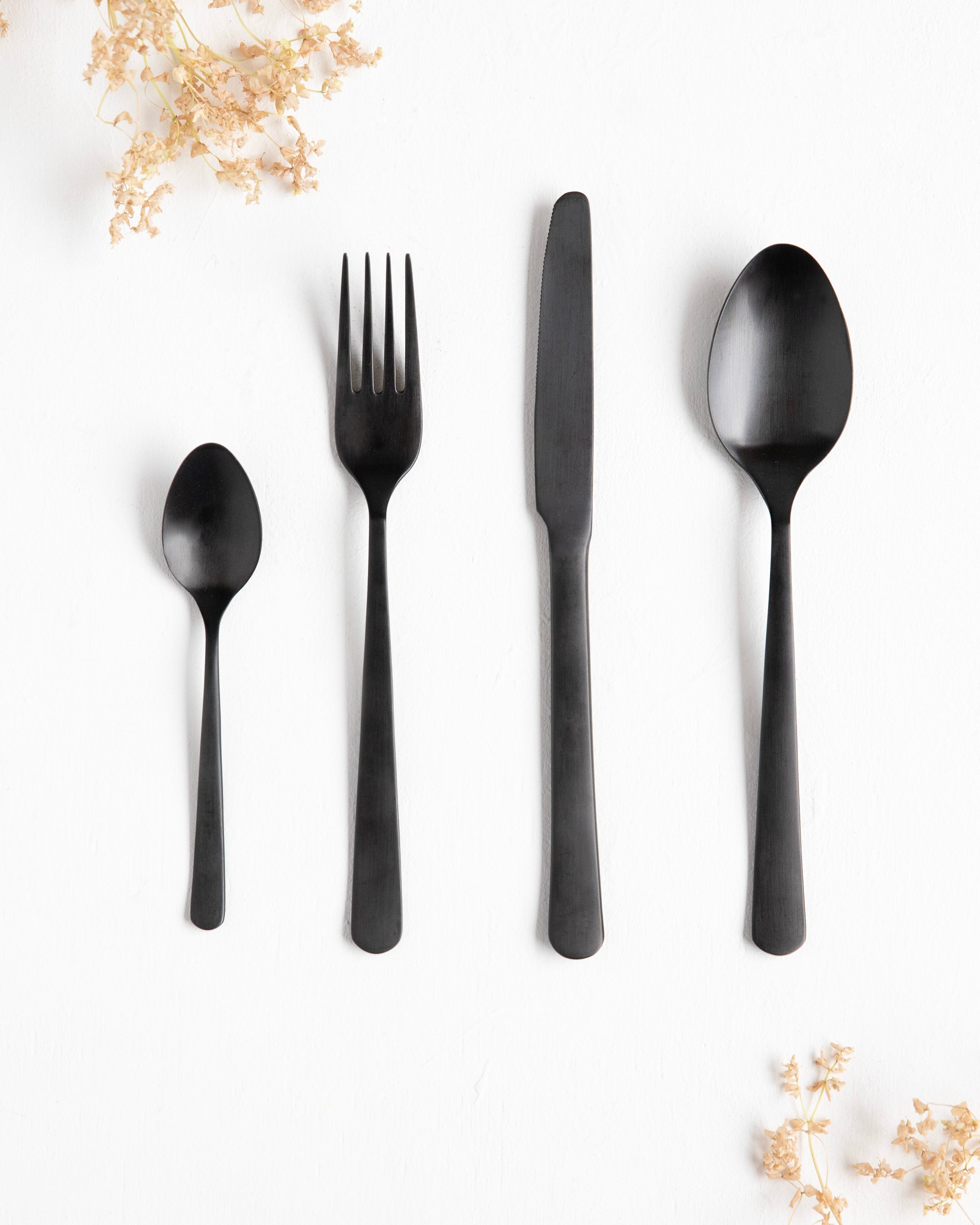 Cubertería 24 piezas Tribeca Black Matte