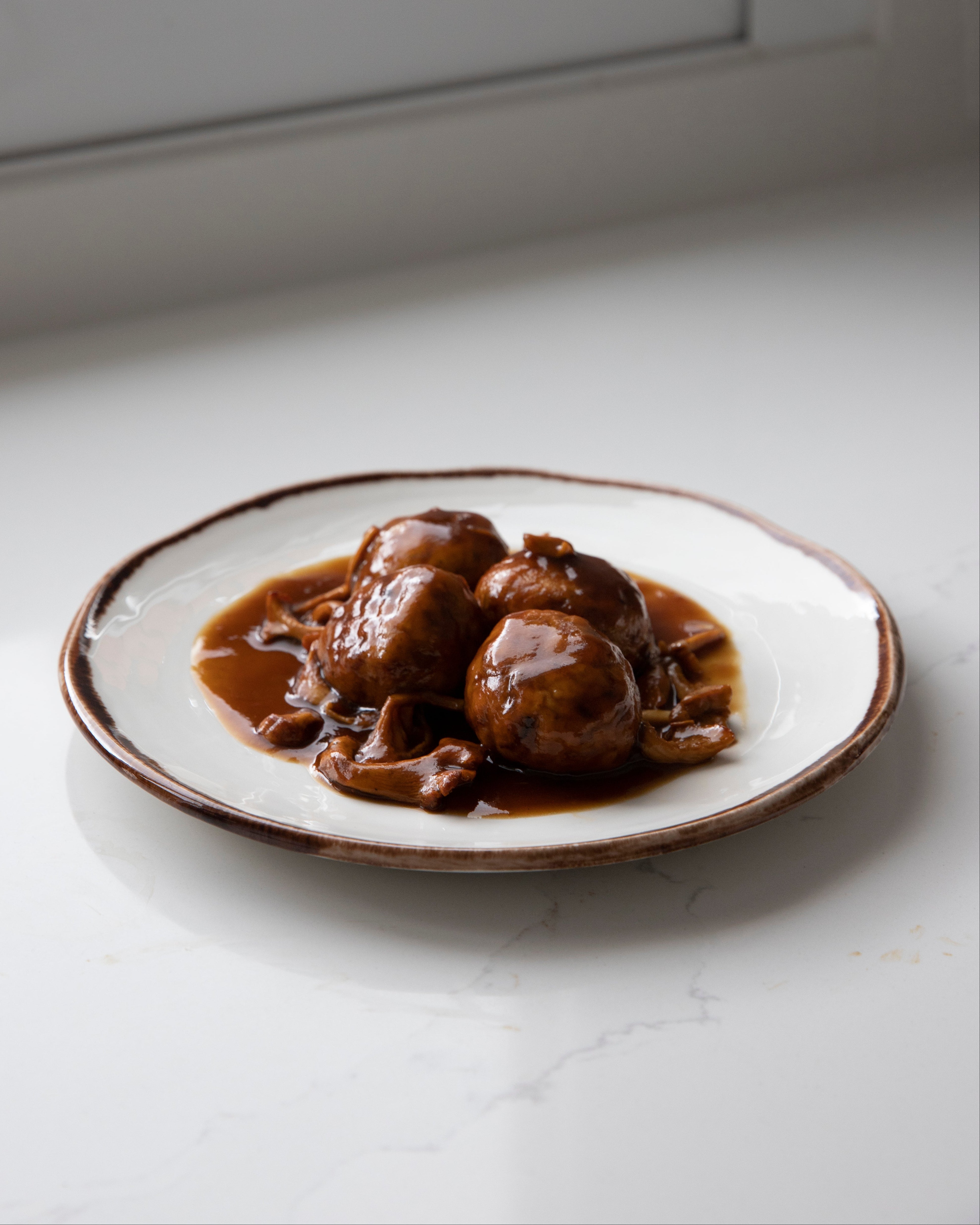 Plato llano Regular Natural Brown