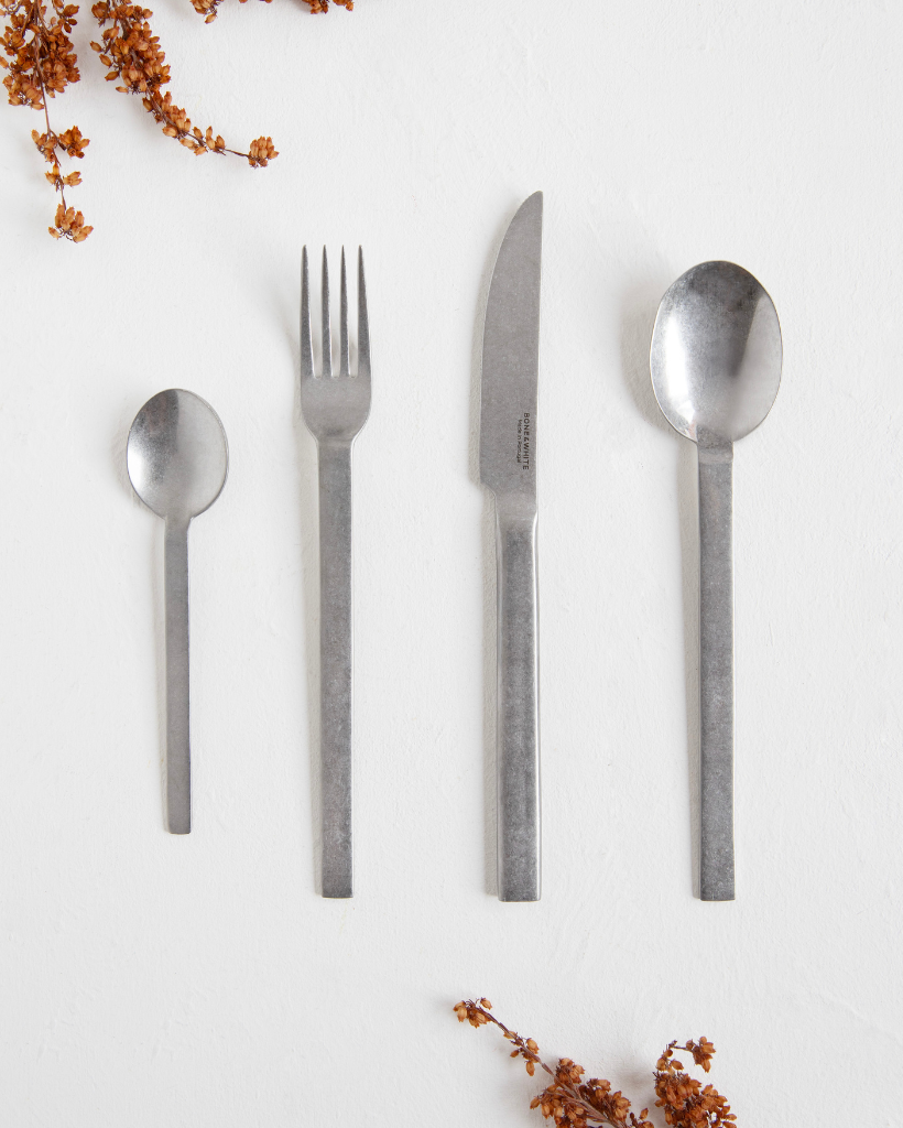 Tokyo Vintage 24-Piece Cutlery Set
